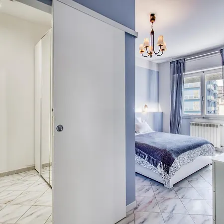 Bedo House Front - Happy Lejlighed Follonica